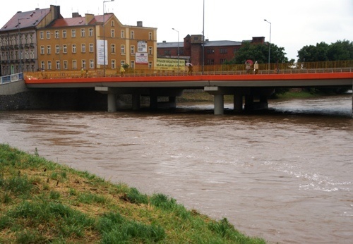 W Legnicy trwa pogotowie przeciwpowodziowe.  Prezydent zwołał posiedzenie Sztabu Zespołu Zarządzania Kryzysowego